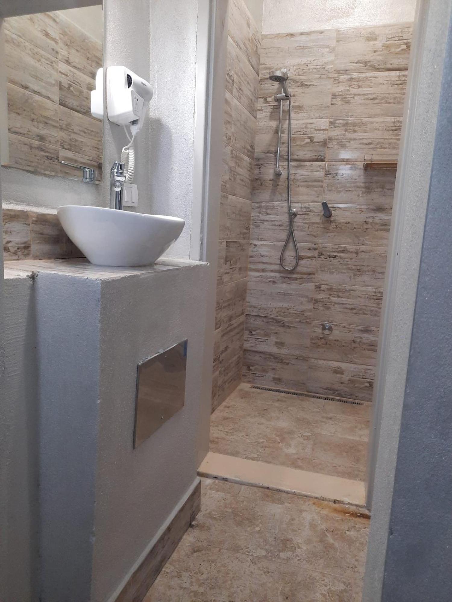 New Generation Hostel Como Lake Екстер'єр фото